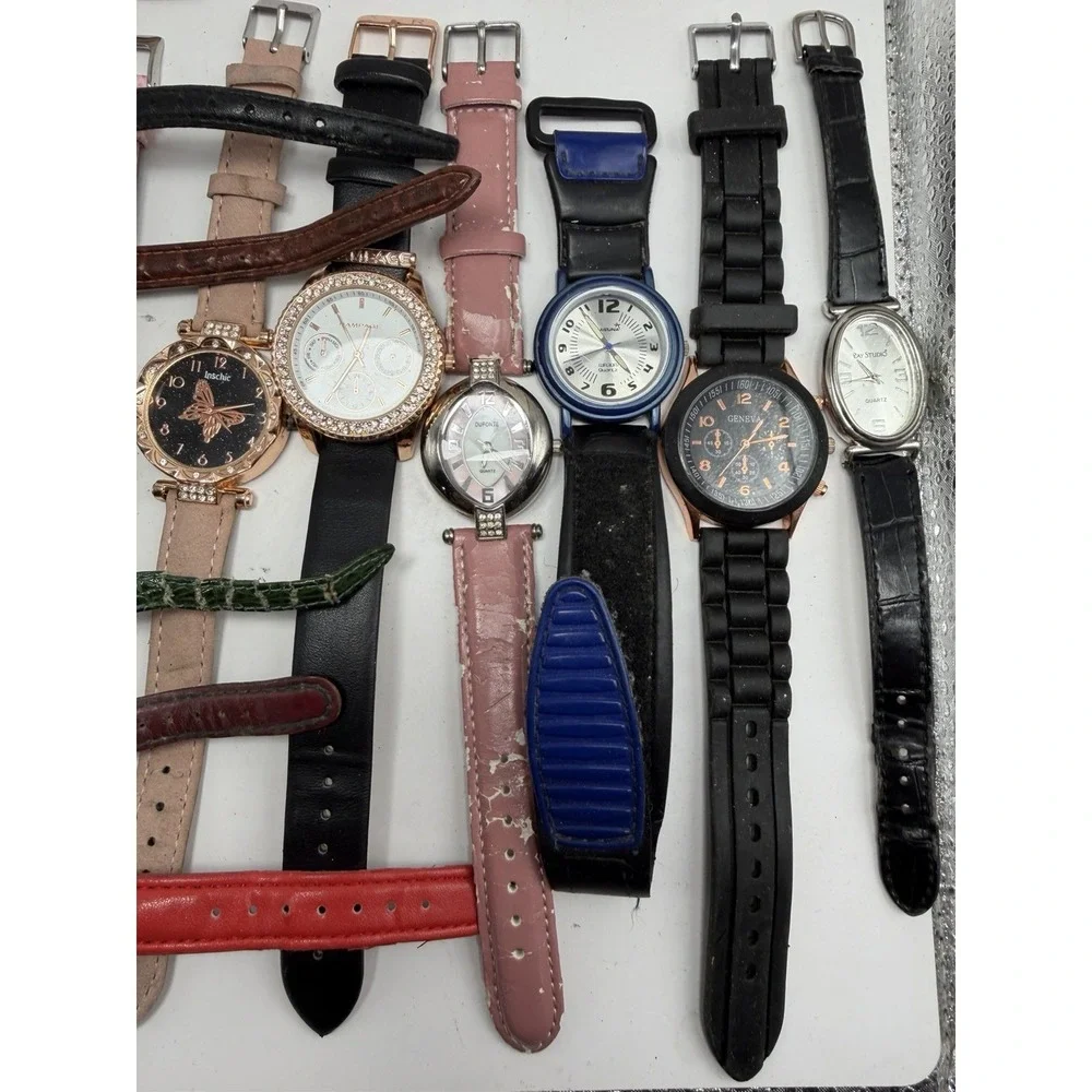 Mixed Brands Womens Watches Lot Of 25 For Parts Or‎ Repair